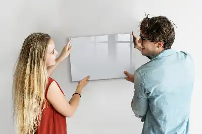 Magnetická kreslící tabule ve světle bílé barvě