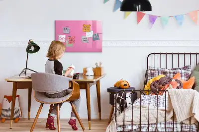 Magnetická kreslící tabule v růžové barvě