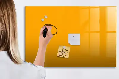 Magnetická kreslící tabule v zlatožluté barvě