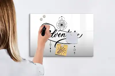 Popisovatelná magnetická tabule s motivem dobrodružství