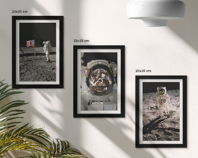 Sada tří obrazů Fotografie přistání astronautů na Měsíci