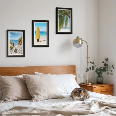 Sada tří obrazů tropické výhledy na pláž s vlnami a palmami