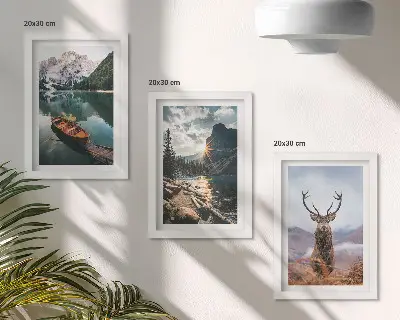 Sada obrazů na zeď horské jezero s lodí při západu slunce a jelenem v přírodě