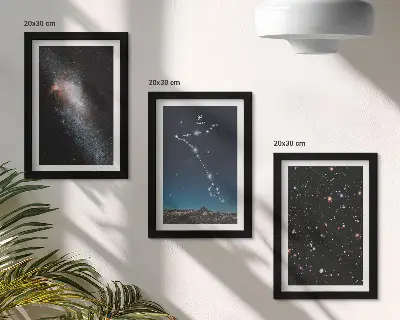 Vícedílný obraz v rámu vesmírné krajiny se souhvězdím Ryb a galaxiemi