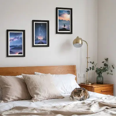 Sada obrazů na zeď noční obloha s horami, krajinou v mlze a jeleny