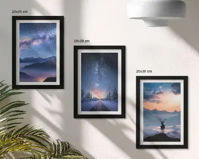Sada obrazů na zeď noční obloha s horami, krajinou v mlze a jeleny