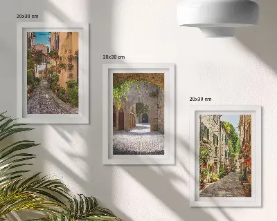 Sada obrazů na zeď italské ulice s květinami a krajinářskou architekturou