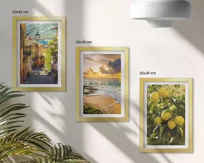 Sada obrazů na zeď malebné ulice, moře, pláž a citrusové stromy