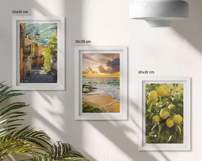 Sada obrazů na zeď malebné ulice, moře, pláž a citrusové stromy