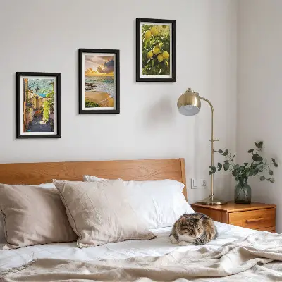 Sada obrazů na zeď malebné ulice, moře, pláž a citrusové stromy