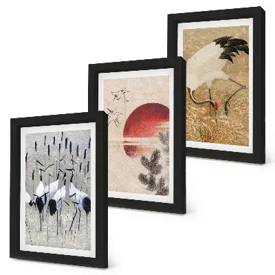 Sada tří obrazů japonské ilustrace s jeřáby v krajině ve stylu japandi