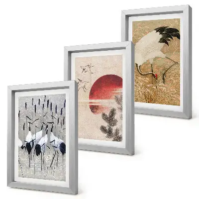 Sada tří obrazů japonské ilustrace s jeřáby v krajině ve stylu japandi