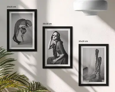 Sada obrazů na zeď stylové černobílé portréty žen v elegantních pózách