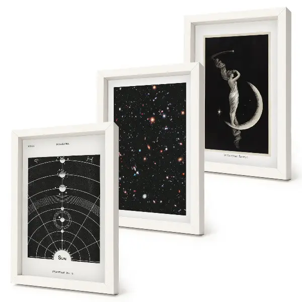 Sluneční soustava a galaxie s postavou na Měsíci sada tří obrazů