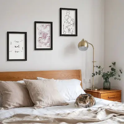Sada tří obrazů květiny a rodina v minimalistickém designu