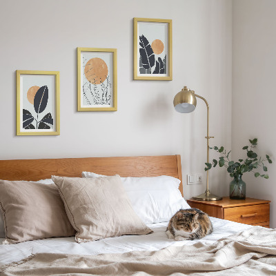 Sada tří obrazů Rostlinné vzory s velkými sluncí, minimalistický styl