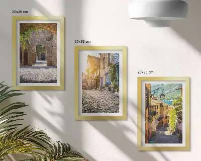 Sada obrazů na zeď okouzlující uličky s kamennými budovami a branami