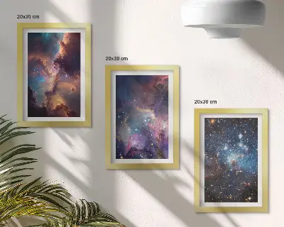 Sada tří obrazů vesmírné krajiny s hvězdami a mlhovinami
