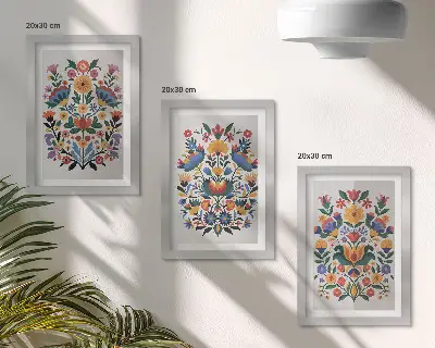 Sada tří obrazů květinové vzory v intenzivních barvách na bílém pozadí