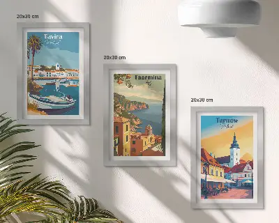 Sada tří obrazů s výhledy na pobřežní města a jejich architekturu