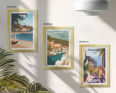 Vícedílný obraz v rámu stylové ilustrace s výhledem na přímořské město