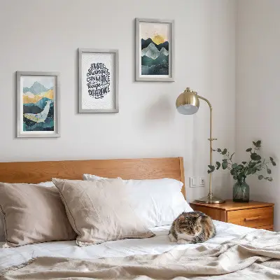 Sada tří obrazů abstraktní horské krajiny s inspirativním nápisem