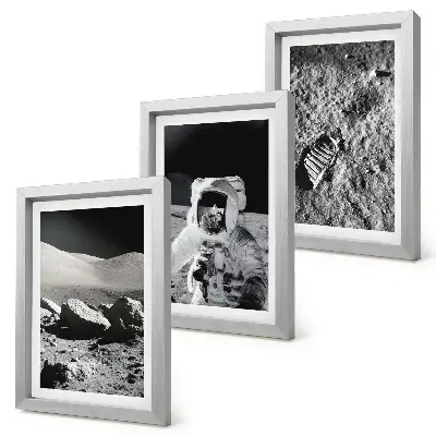 Vícedílný obraz v rámu fotografie Měsíce s astronautem a jeho otiskem