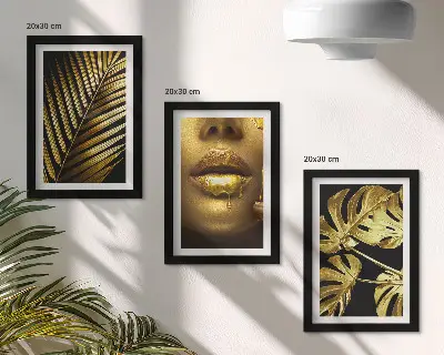 Sada obrazů na zeď palmové listy a ženský obličej s listy monstery