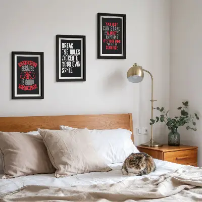 Sada tří obrazů s motivačními slogany pro školení a seberozvoj