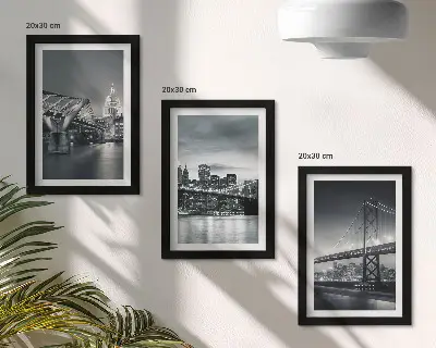 Vícedílný obraz v rámu mosty a městská architektura v odstínech šedé
