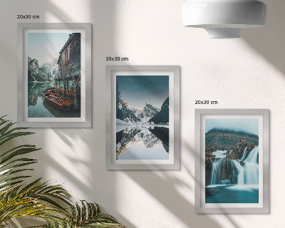 Sada tří obrazů Horská krajina s vodopádem a jezerem