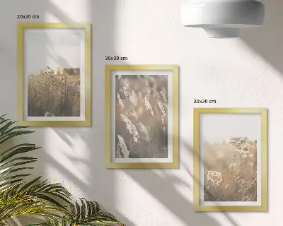 Sada tří obrazů krajina s trávami a květinami v teplých odstínech
