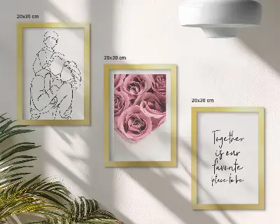 Sada obrazů na zeď s lineartem rodiny a růžových kytic s nápisem domů