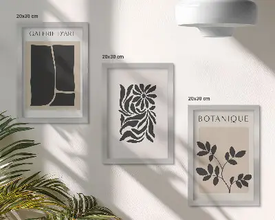 Vícedílný obraz v rámu s abstraktními rostlinnými vzory a geometrickými tvary