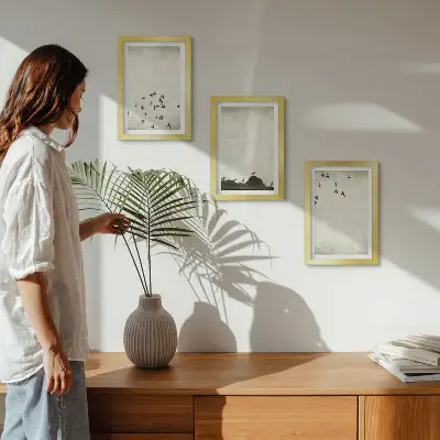 Sada obrazů na zeď ptáci za letu v minimalistickém stylu