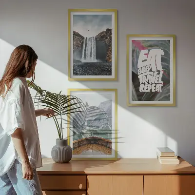 Kompozice obrazů na stěnu s motivem vodopádu, hor, přírody a lodi