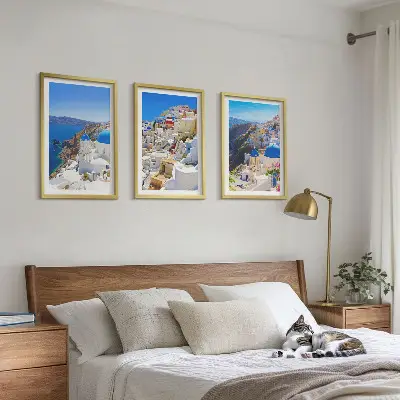 Kompozice obrazů na stěnu s motivem krajinné architektury Oia na Santorini