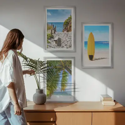 Sada 3 obrazů prázdninové pláže s vlnami a palmami