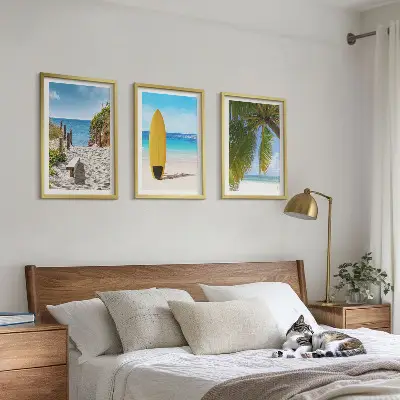 Sada 3 obrazů prázdninové pláže s vlnami a palmami