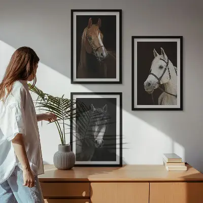 Sada obrazů do obývacího pokoje portréty koní v odstínech srsti