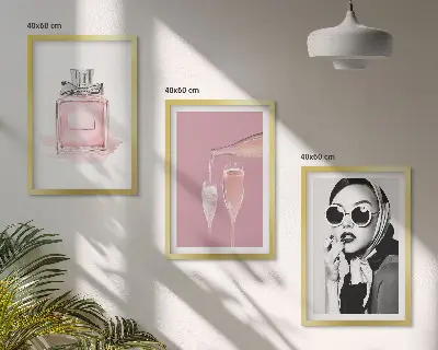 Sada obrazů do obývacího pokoje ve stylu růžových doplňků