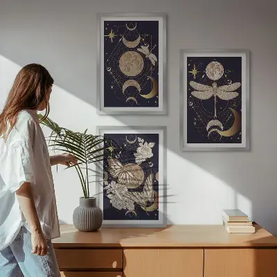 Sada obrazů do obývacího pokoje s přírodními motivy měsíčních květin