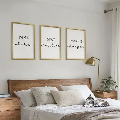 Sada obrazů do obývacího pokoje s minimalistickými motivačními nápisy