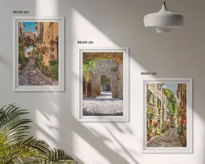 Sada obrazů do obývacího pokoje italské ulice s květinami a architekturou