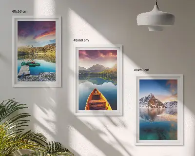 Sada obrazů do obývacího pokoje s motivem jezer, hor a lodi v klidné atmosféře