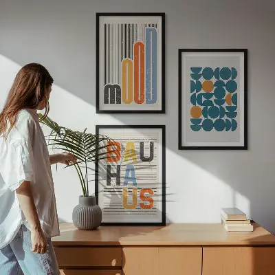 Sada obrazů do obývacího pokoje s geometrickými vzory ve stylu Bauhaus