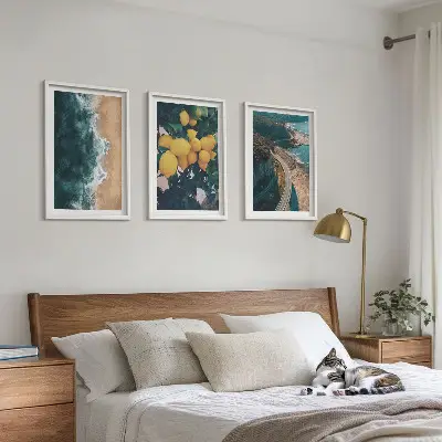 Sada obrazů do obývacího pokoje s motivem mořské pláže, citronů a hor