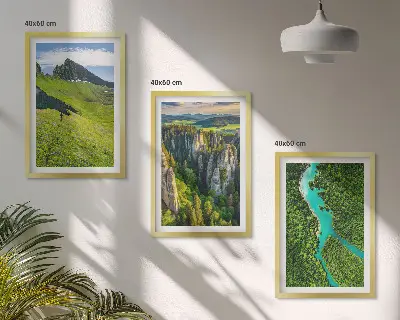 Sada obrazů do obývacího pokoje zelené hory s řekou a skalami