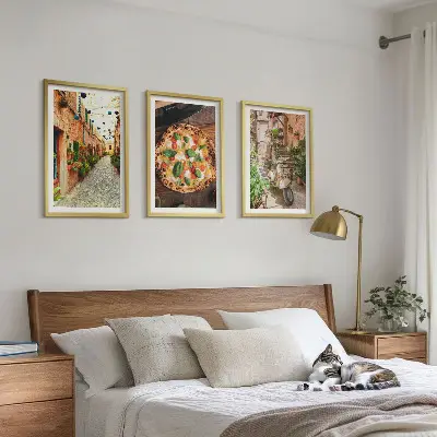 Sada 3 obrazů okouzlující uličky s pizzou