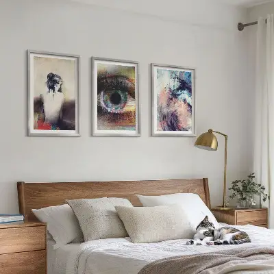 Sada obrazů do obývacího pokoje portrét ženy s abstraktními emocemi